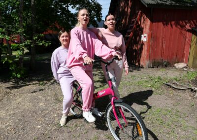 Venla med väninnor